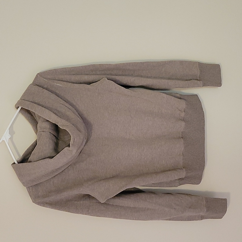 American Eagle Hoodie - Picture 2 of 3